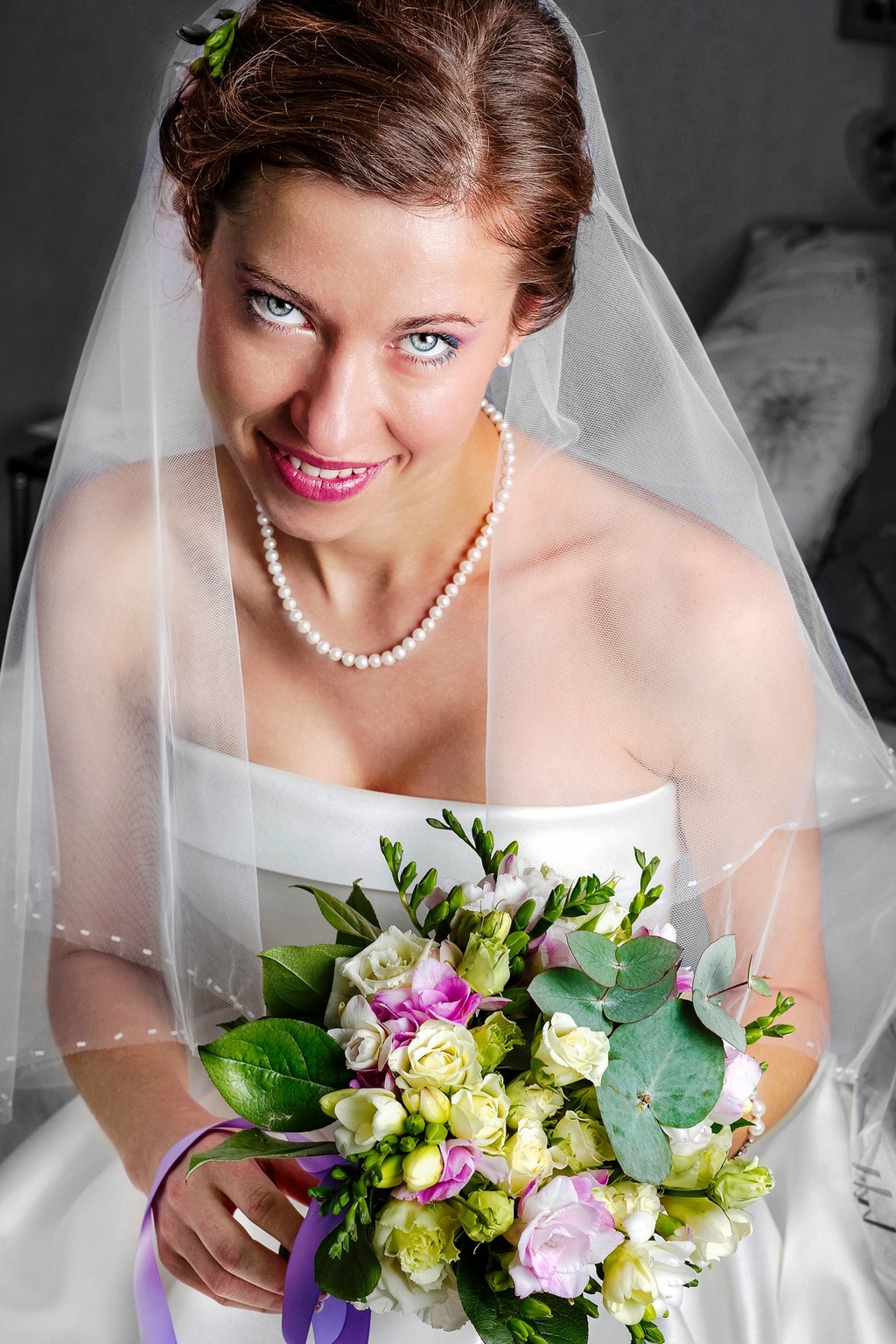 Portrait de mariée avec bouquet photographié à Montpellier